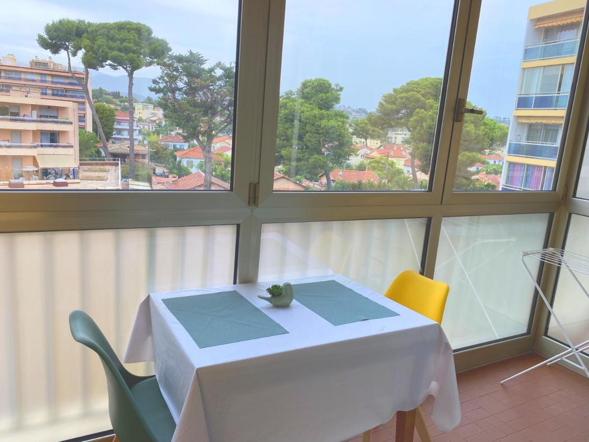 Coquet Logement Front De Mer Cagnes-sur-Mer Exterior foto