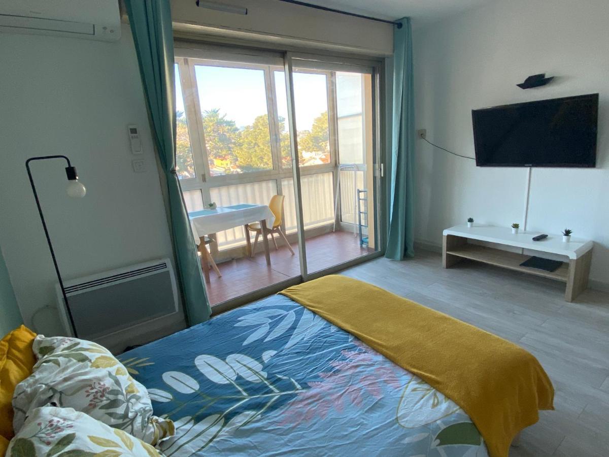 Coquet Logement Front De Mer Cagnes-sur-Mer Exterior foto